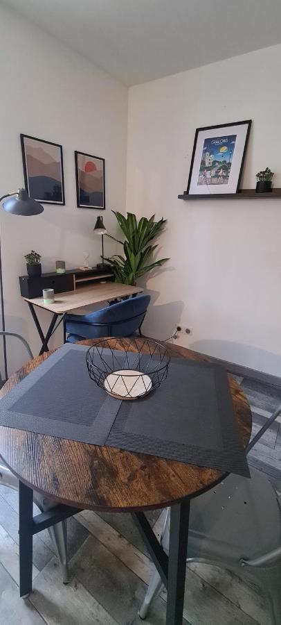 Le Foch Apartment Chalons en Champagne Bagian luar foto